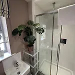 Baywatch And Baybreak - Two 3 Bedroom Nearby - Seaview To Baywatch - Part Of The The Bay Village With Pool, Gym And Direct Access, Pub, Restaurant, Tennis And Meadows Walks Filey