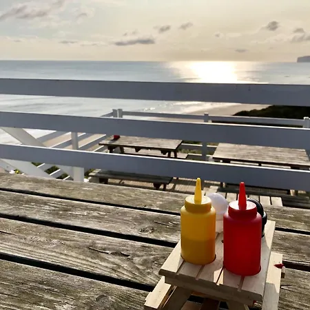 Baywatch And Baybreak - Two 3 Bedroom Cottages Nearby - Seaview To Baywatch - Part Of The The Bay Filey Holiday Village With Pool, Gym And Direct Beach Access, Pub, Restaurant, Tennis And Meadows Walks * 파일리