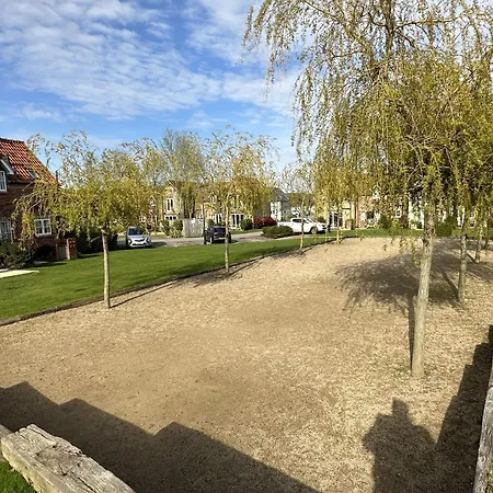 Baywatch And Baybreak - Two 3 Bedroom Cottages Nearby - Seaview To Baywatch - Part Of The The Bay Filey Holiday Village With Pool, Gym And Direct Beach Access, Pub, Restaurant, Tennis And Meadows Walks 펜션