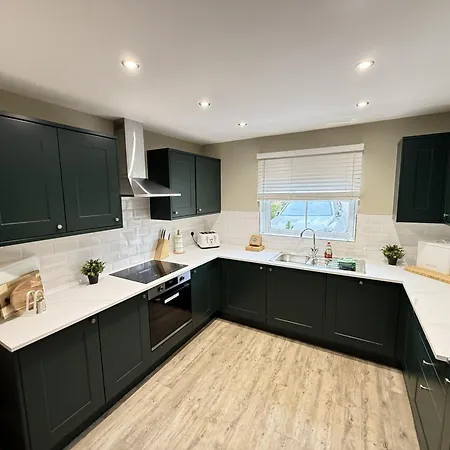 Holiday home Baywatch And Baybreak - Two 3 Bedroom Cottages Nearby - Seaview To Baywatch - Part Of The The Bay Filey Holiday Village With Pool, Gym And Direct Beach Access, Pub, Restaurant, Tennis And Meadows Walks *