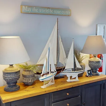 Baywatch And Baybreak - Two 3 Bedroom Cottages Nearby - Seaview To Baywatch - Part Of The The Bay Filey Holiday Village With Pool, Gym And Direct Beach Access, Pub, Restaurant, Tennis And Meadows Walks Holiday home *